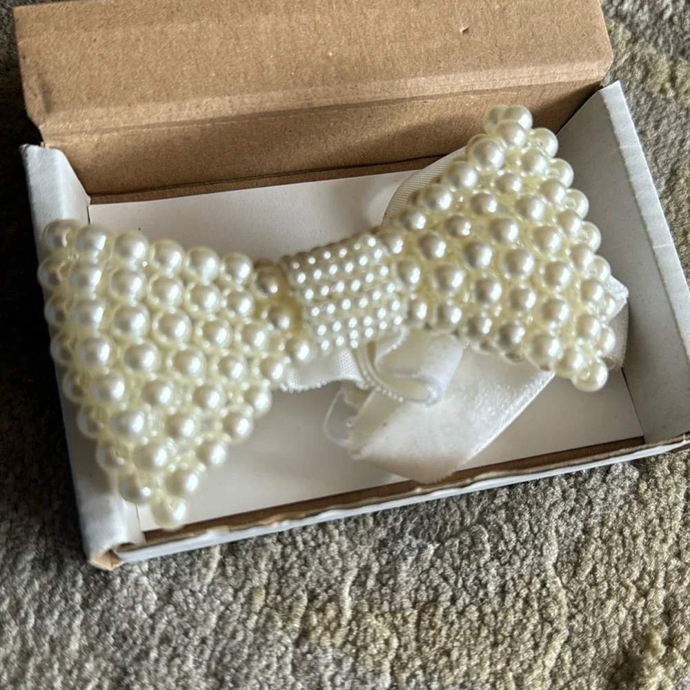 Handmade Pearl BowTie